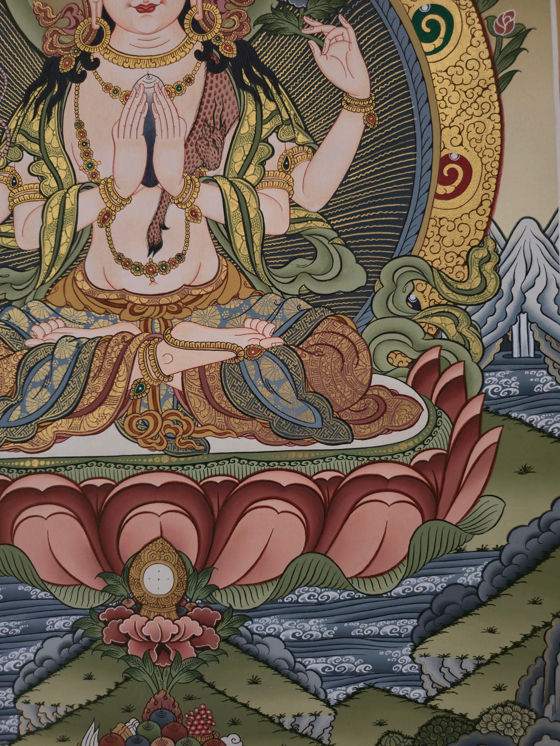 Chenrezig Thangka – Masterpiece Hand-Painted Tibetan Buddhist Art | Compassion, Wisdom & Meditation Wall Decor